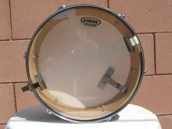 6 lug mij snare drums ?