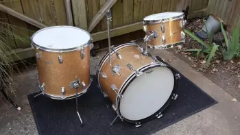 This is the Display Your Rogers Drums Thread