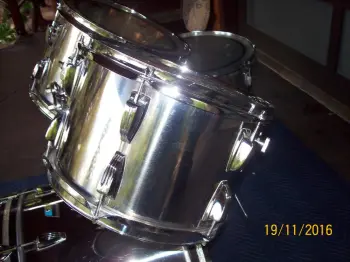 70's Ludwig Stainless Steel - excellent condition