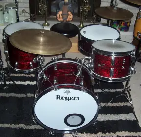 Rogers Red Onyx Cleveland Holiday Kit