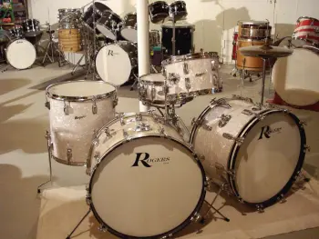This is the &quot;find your vintage  kit&quot; thread