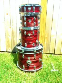WANTED:  Ludwid standard red strata kit
