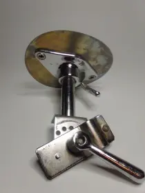 Anyone ever see this tom mount before?