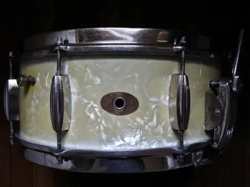 Slingerland 1950's 'Small Oval'' Badge Radio King