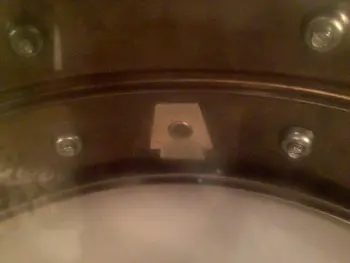Ludwig Black Beauty snare drum question