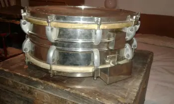 Help me to identify this snare drum