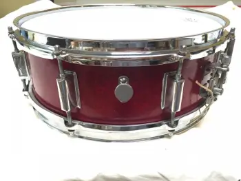 wanted : Kent snare lug (as pictured)