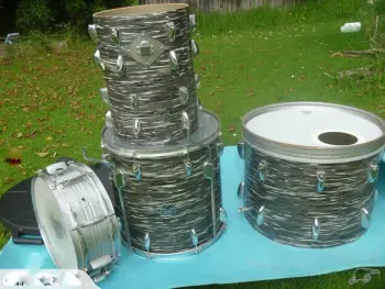 Please help me ID my new Yamaha Drum Set