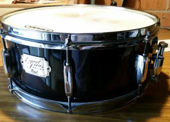Pearl snare ID help...