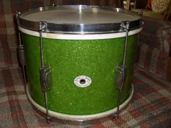Happy St. Paddy's Day! Let's see your green.