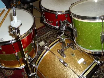 Happy St. Paddy's Day! Let's see your green.