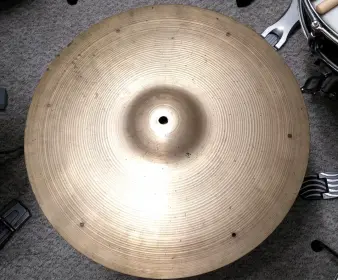 Zildjian sizzle 18&quot; cymbal