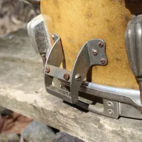 1940s Slingerland 3-Point Strainer and Bridge