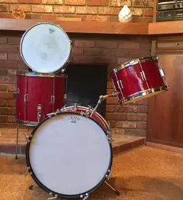 1966 Kent bop set in red sparkle