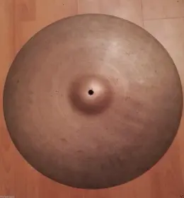 Vintage 20&quot; Zildjian 2400gms Help On Year