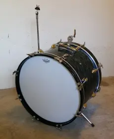 Who made Crown drums?