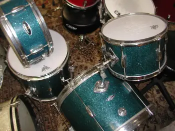 Who made Crown drums?