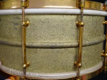 [B]1926-27 LUDWIG &amp; LUDWIG 6.5 x 14 DeLUXE STIPELGOLD SUPER-LUDWIG MODEL [/B]