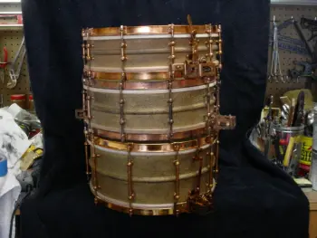 [B]1926-27 LUDWIG &amp; LUDWIG 6.5 x 14 DeLUXE STIPELGOLD SUPER-LUDWIG MODEL [/B]