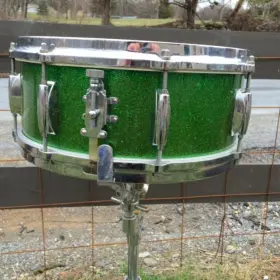 Vintage 60's Gretsch Round Badge model # 4157 5&quot;x14&quot; snare drum in RARE green sparkle