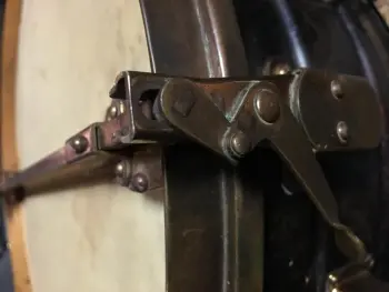 Leedy Snare drum help!
