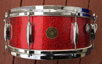 1959 Gretsch round badge Red Sparkle snare