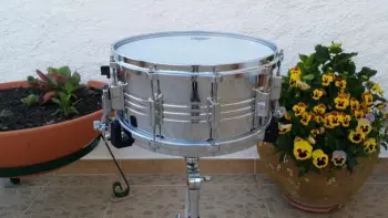 Bought cheap drums. Got a Pearl B-4514LXDC (aka Jupiter)