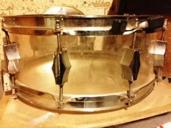Before and after of Fibes crystalite snare.
