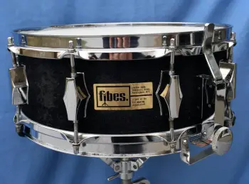 Before and after of Fibes crystalite snare.