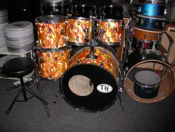 orange flame ? Premier drum kit
