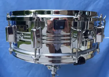 Stewart's Tama kit (the blue kit) sold at auction