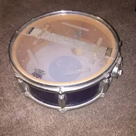 ID'ing this vintage(?) snare.