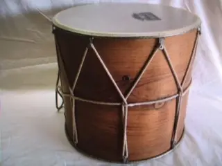 Vintage Tama ID