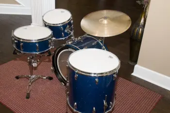 Slingerland Chicago Blue Sparkle - Finished - Pics