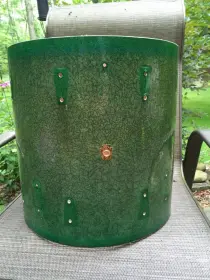 Possible WFL Green Sparkle Rewrap - Please Help!