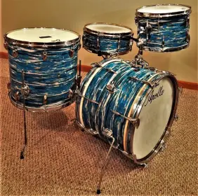 Vintage MIJ re-wrapped in Blue Oyster