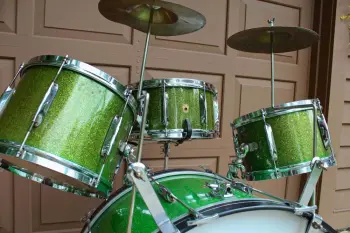 WFL Zephyr Lug Green Sparkle Set