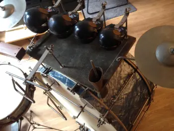 very vintage german drumset... but how old?