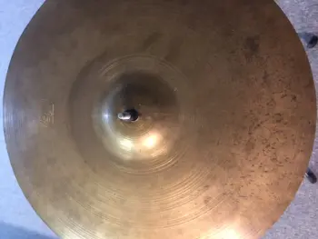 Paiste 2002 Pre-Serial 16&quot; Crash?