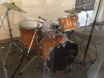 My new orange MIJ kit! ID help needed