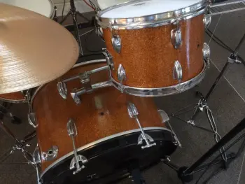 My new orange MIJ kit! ID help needed