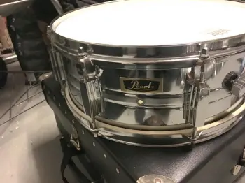 Need some help to identify this vintage Pearl