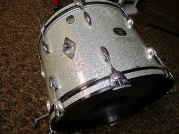 Gretsch guys: Dean takes on rehab #2, a 70s era (?) Gretsch beater—HELP!