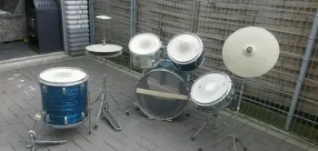 Please help identifying this set