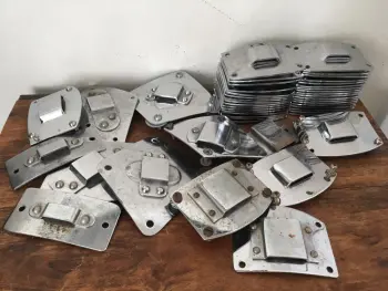 Anyone need a huge pile of MIJ &quot;Clip/Spade&quot; type brackets?