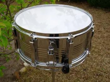 For Sale: Ludwig snare drums