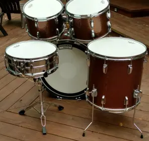 '67 Ludwig Hollywood Burgundy Sparkle