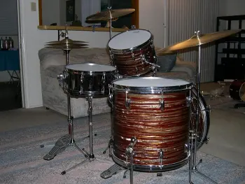 1960 MIJ Pearl (Help w/ id-ing wrap?)