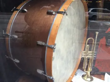 This is the display vintage drums in odd places thread.
