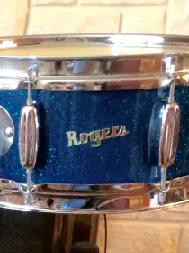 Rogers Holiday Snare drum Manhunt! Need Help!